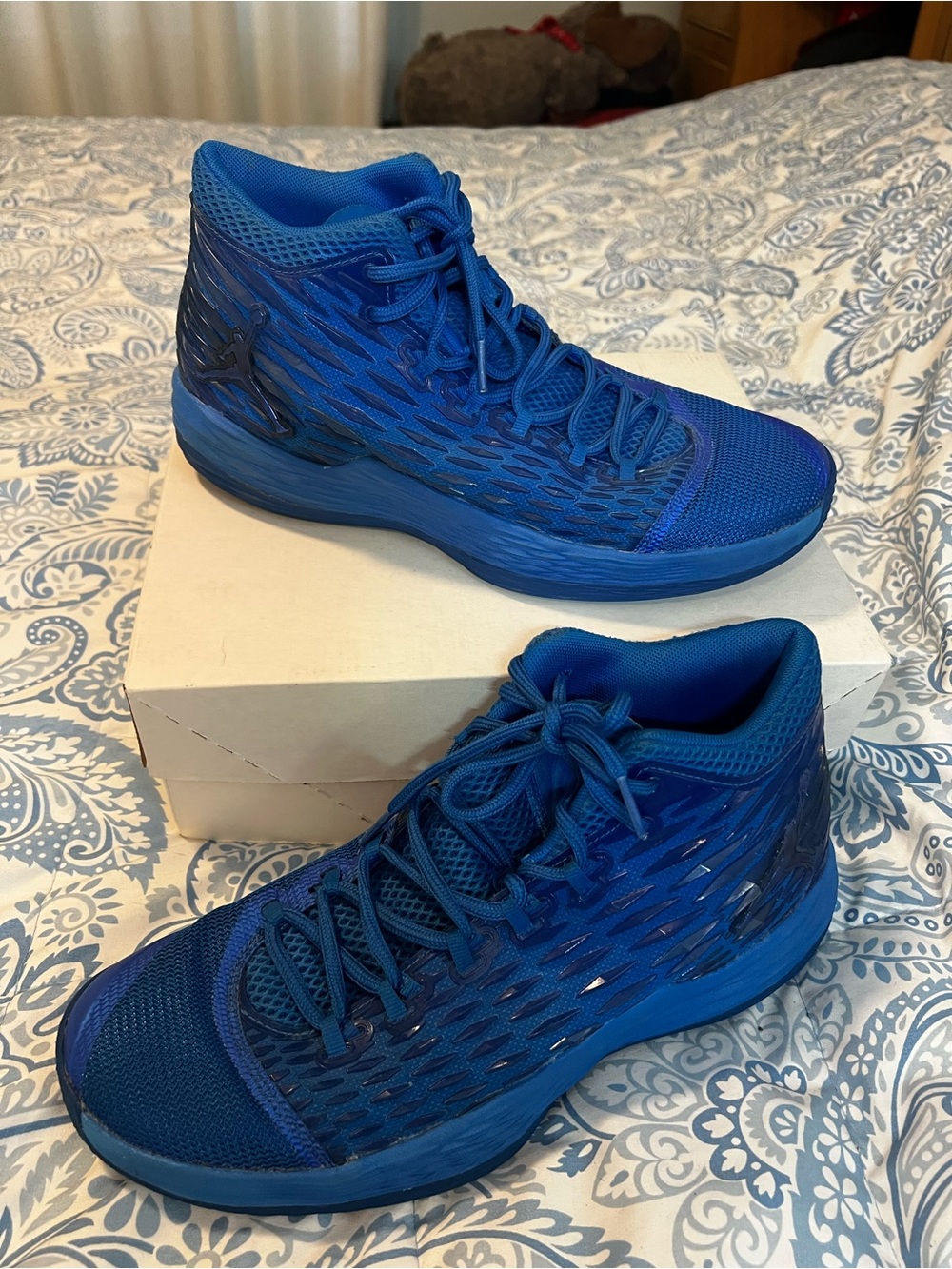 Men's Jordan ( Carmelo Anthony addition) Athletic High-Top Sneakers in Blue